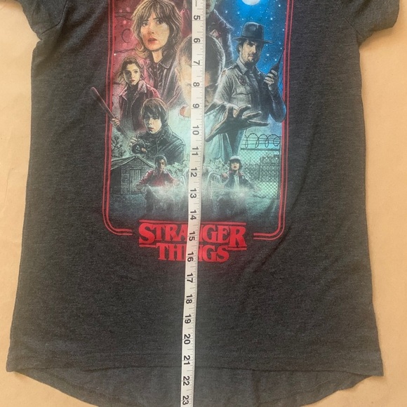 Netflix Stranger Things Tee Size Small - Picture 5 of 6